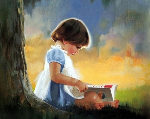 девочка читает книжку, девочка учится